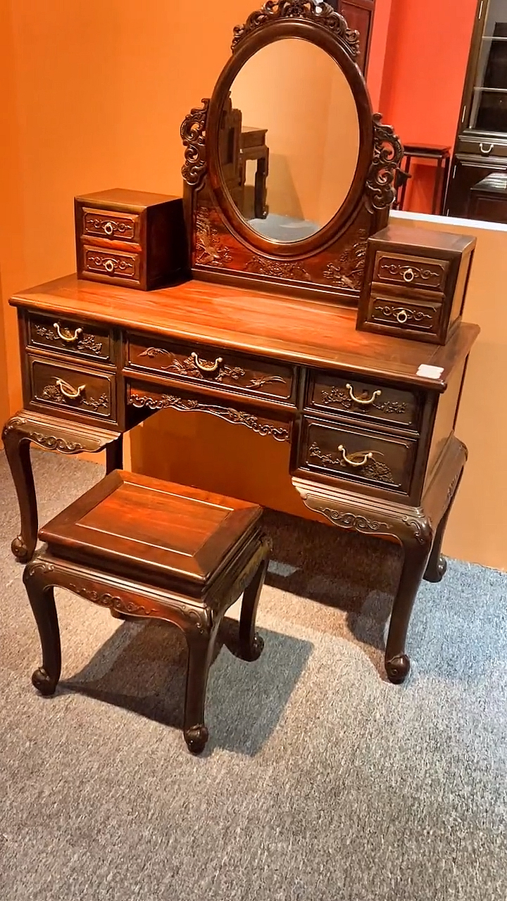 大红酸枝交趾黄檀#梳妆台是古代嫁妆之一,秀气典雅的红木家具