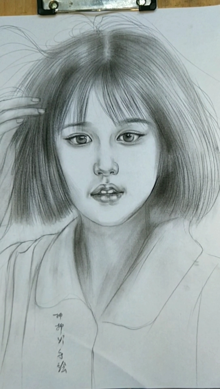 我要上热门#漂亮可爱的娃娃脸女孩,点进看正在画多关注吧.