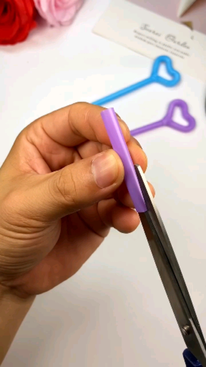 手工制作#用完的吸管别扔,来做一支笔吧