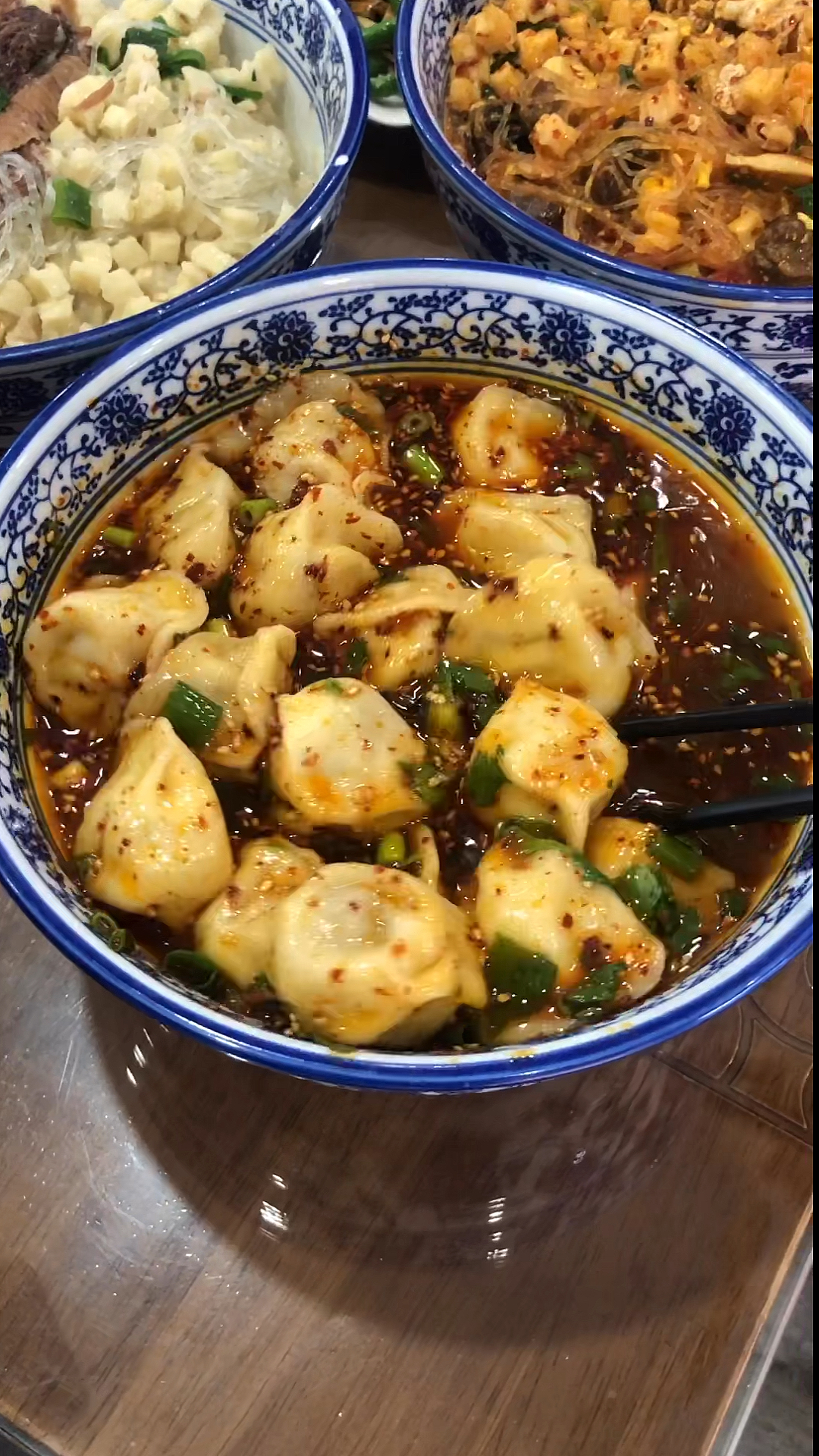 秀出我的家乡味#西安酸汤饺子就要吃牛肉韭黄的,又酸又辣一滴汤不剩