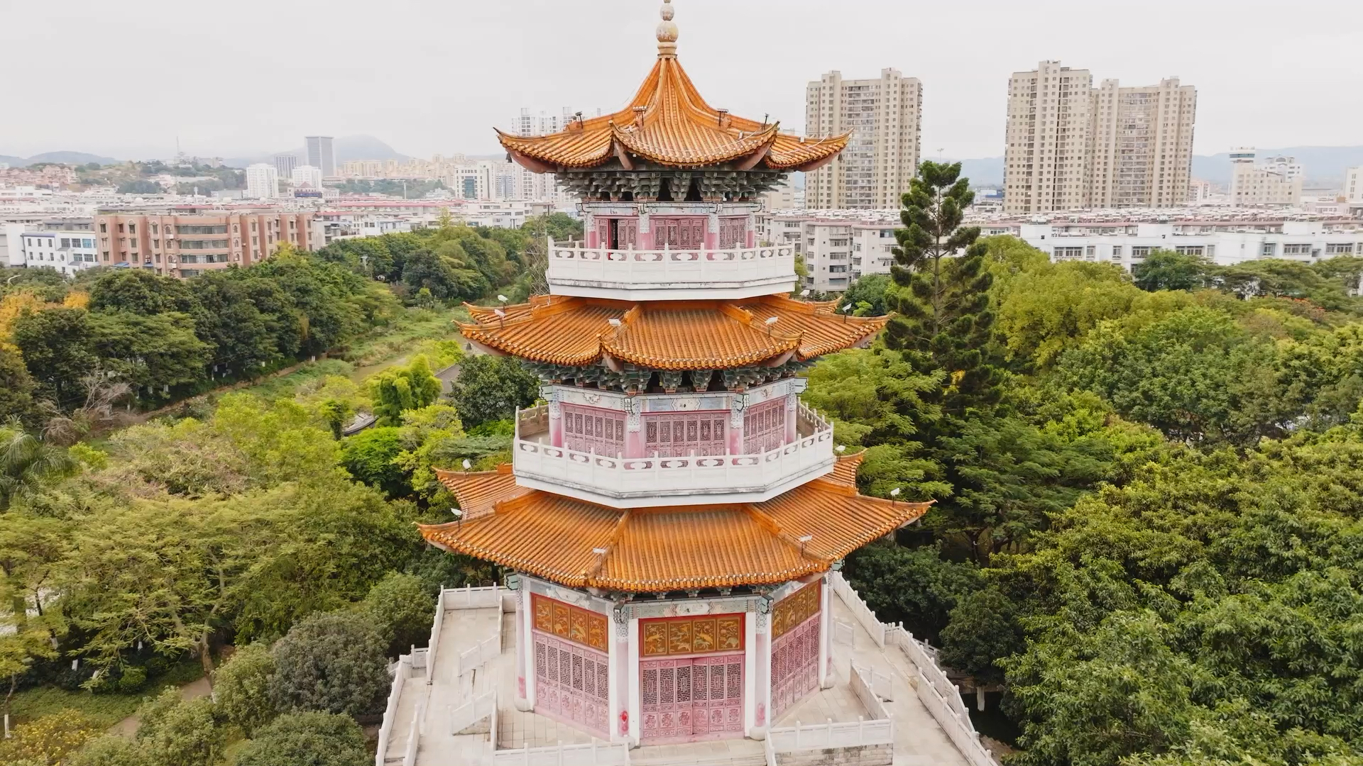 红河开远泸江公园知木阁复古楼阁航拍,视频素材:画视记官网