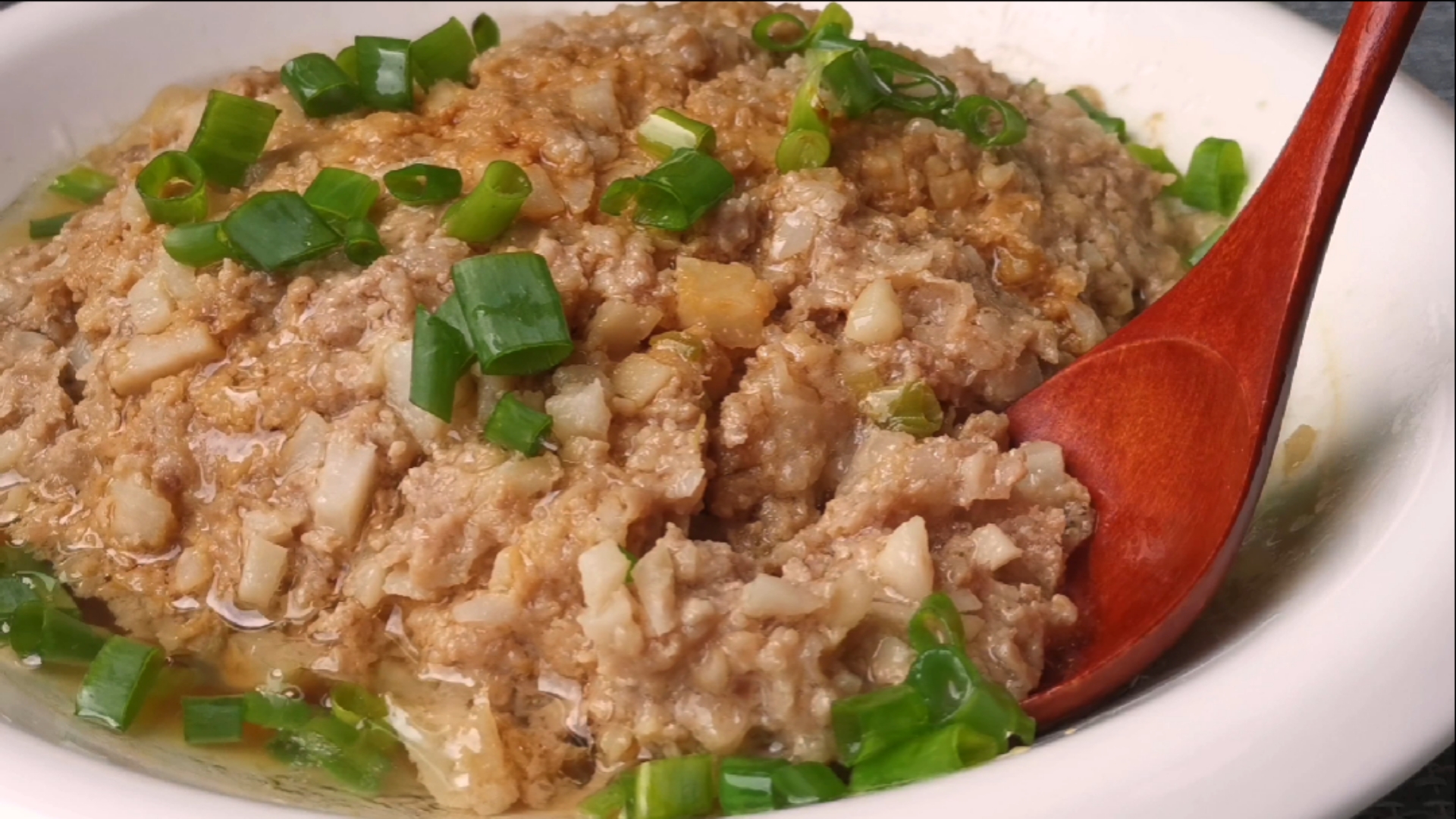 家乡特色美食#马蹄蒸肉饼正确的做法,鲜嫩可口,爽口下饭,孩子特爱吃