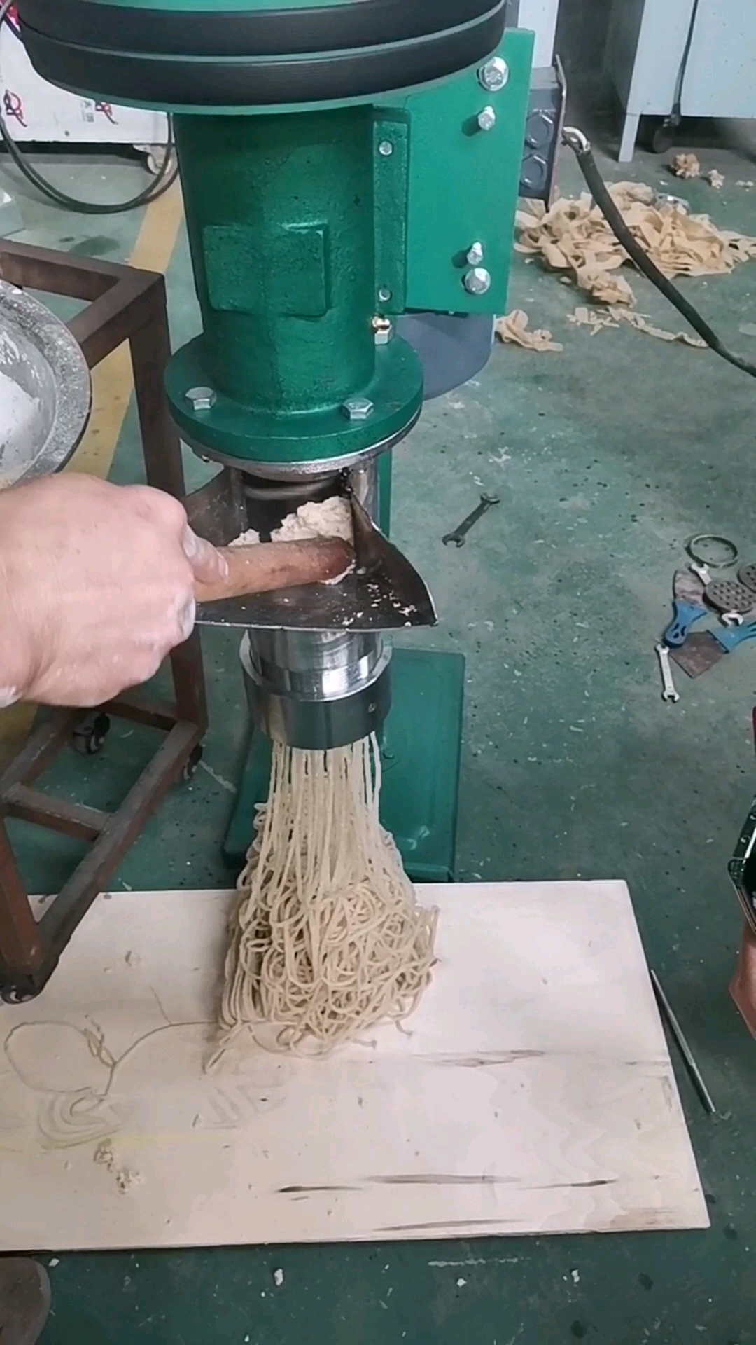 牛筋面机器制作原理图片