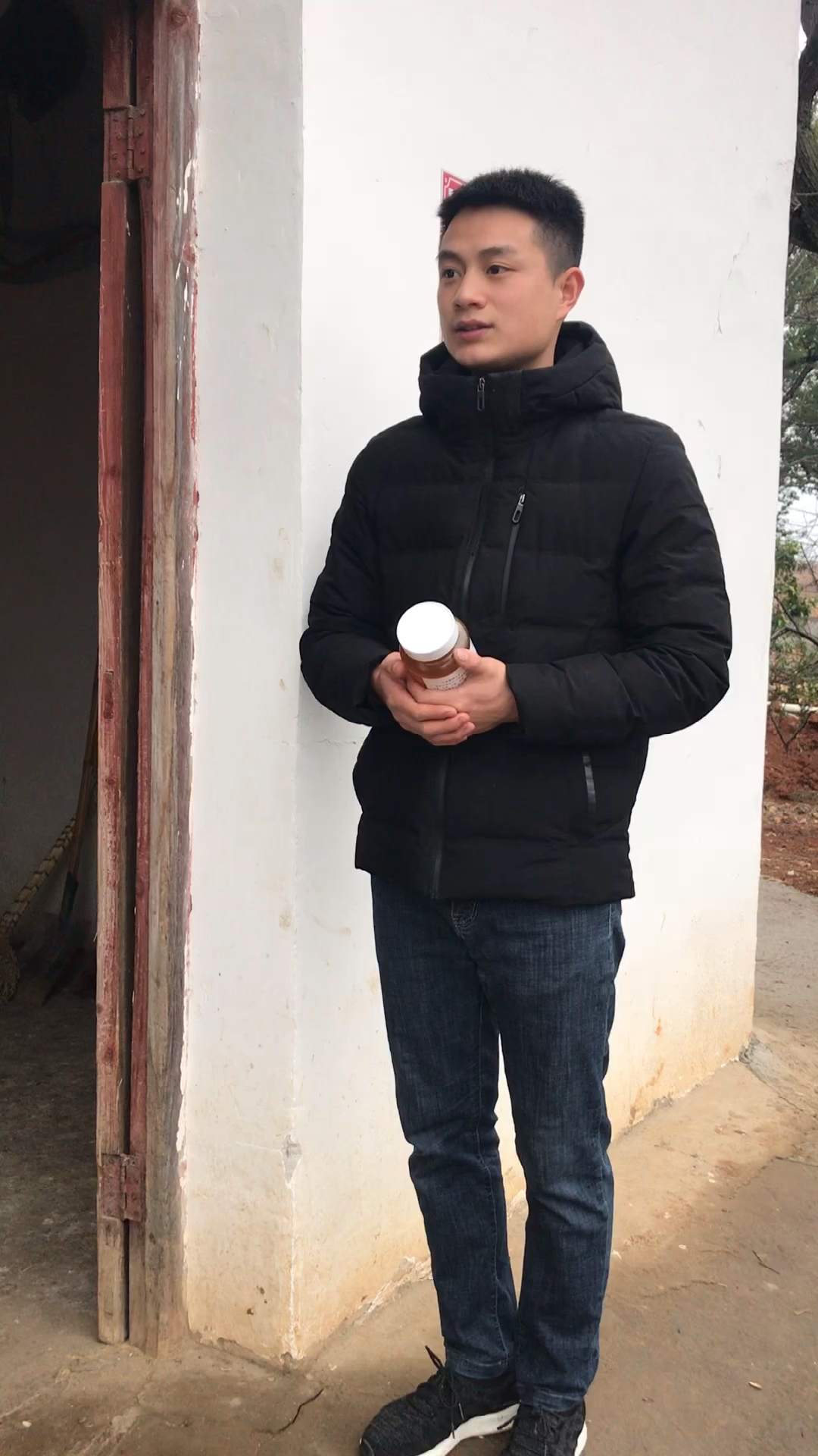 我就是一个农村小伙没有任何团队背景,只想简简单单记录生活-全民小
