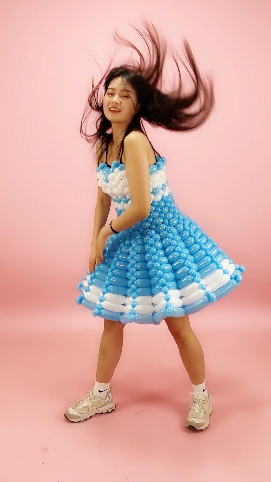 这套气球裙子小姐姐穿火了
