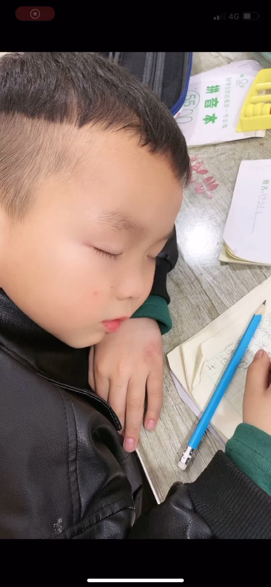 一写字就犯困,不写字啥时候都不困