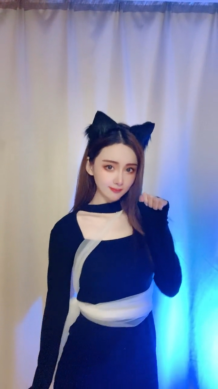 宅家不如尬舞#社会很单纯复杂的是人