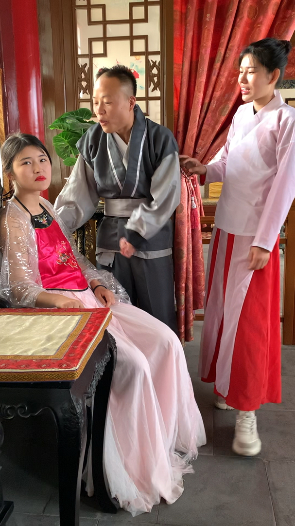 剧组演员拍戏现场幕后花絮