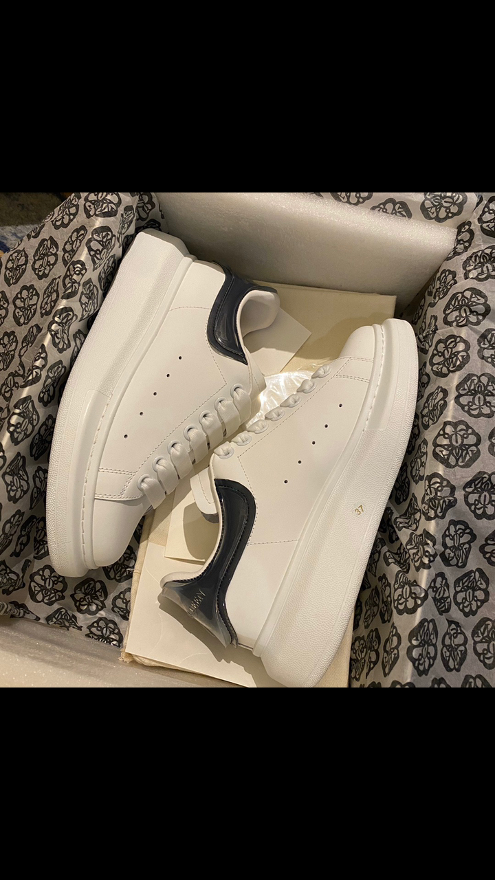 麦昆新色,果冻尾,黑白两色.-度小视