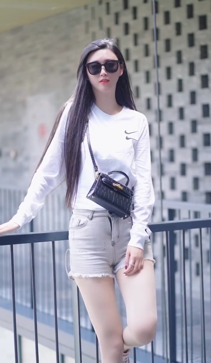 周杰伦新歌#mojito大长腿旺旺小姐姐