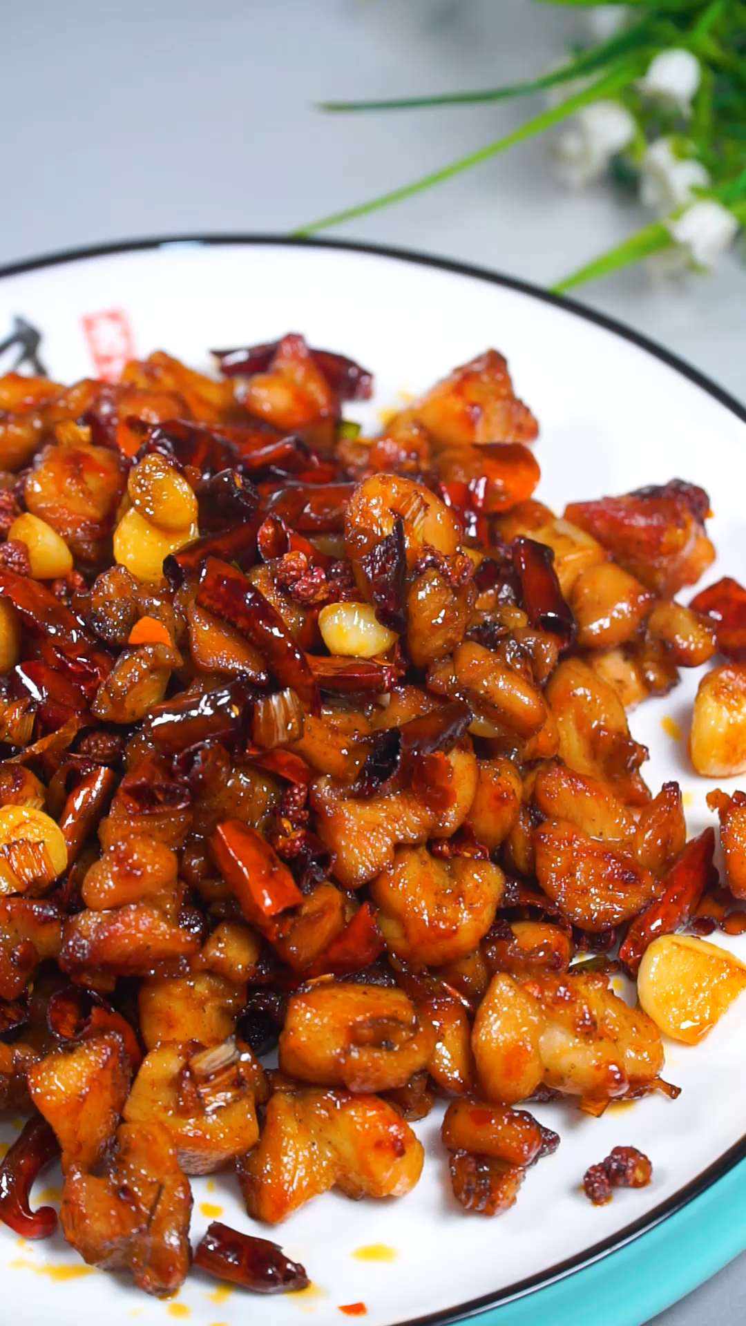 辣子鸡丁家常做法又香又酥一盘不够吃