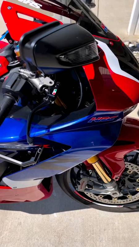 摩托车#本田cbr1000rrr声浪-度小视