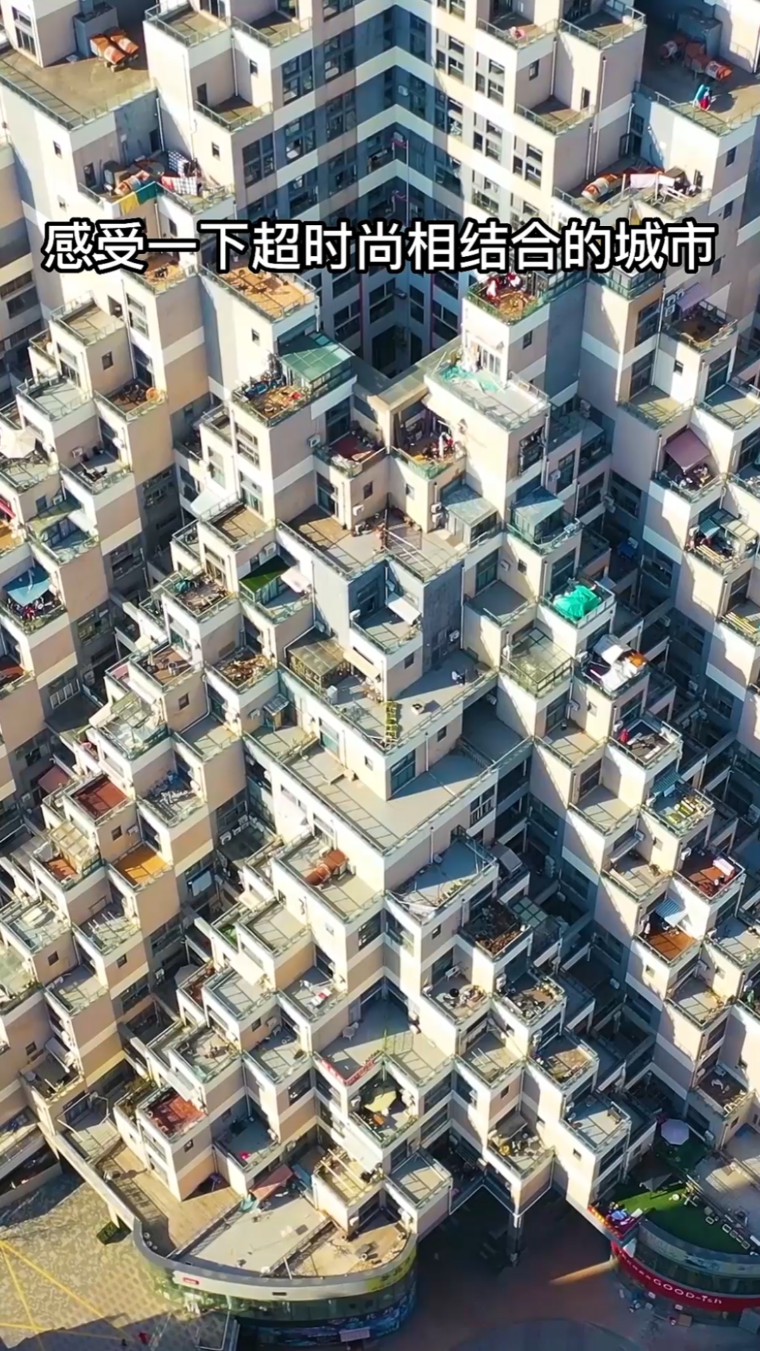昆山这座金字塔楼,老外都直呼看不懂的建筑