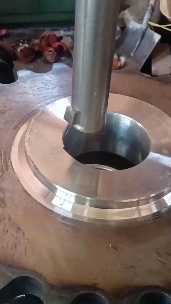 这样插键槽比线切割快多了.