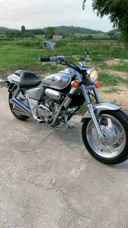 本田马格纳250日系太子车车况巅峰状态一万多元拥有