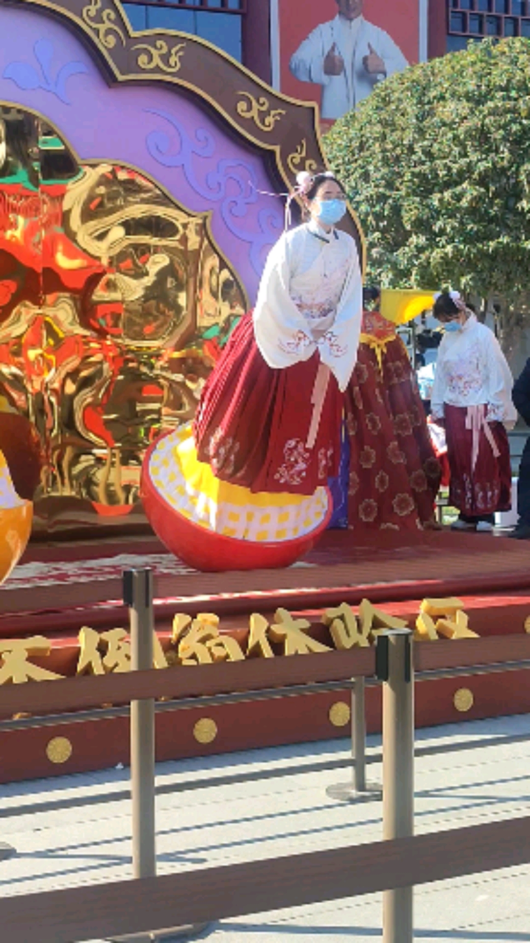 大雁塔:不倒翁演示