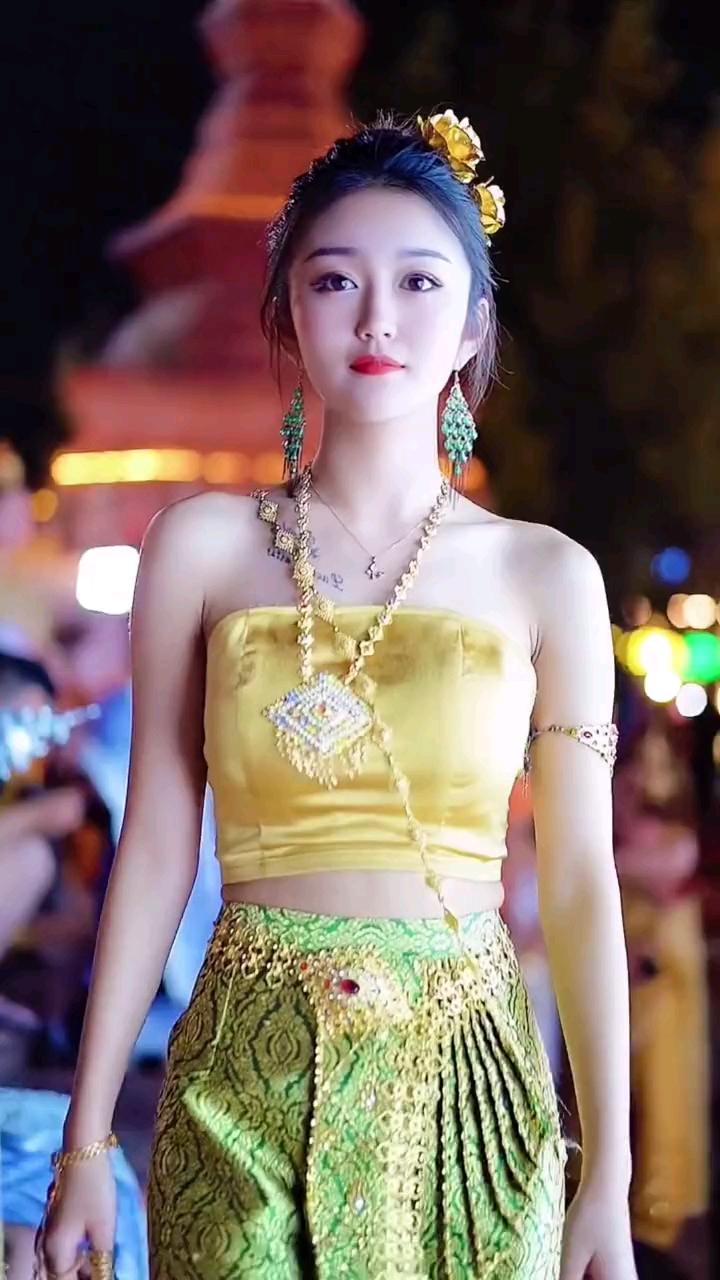 美女你好漂亮啊,今天你好开心