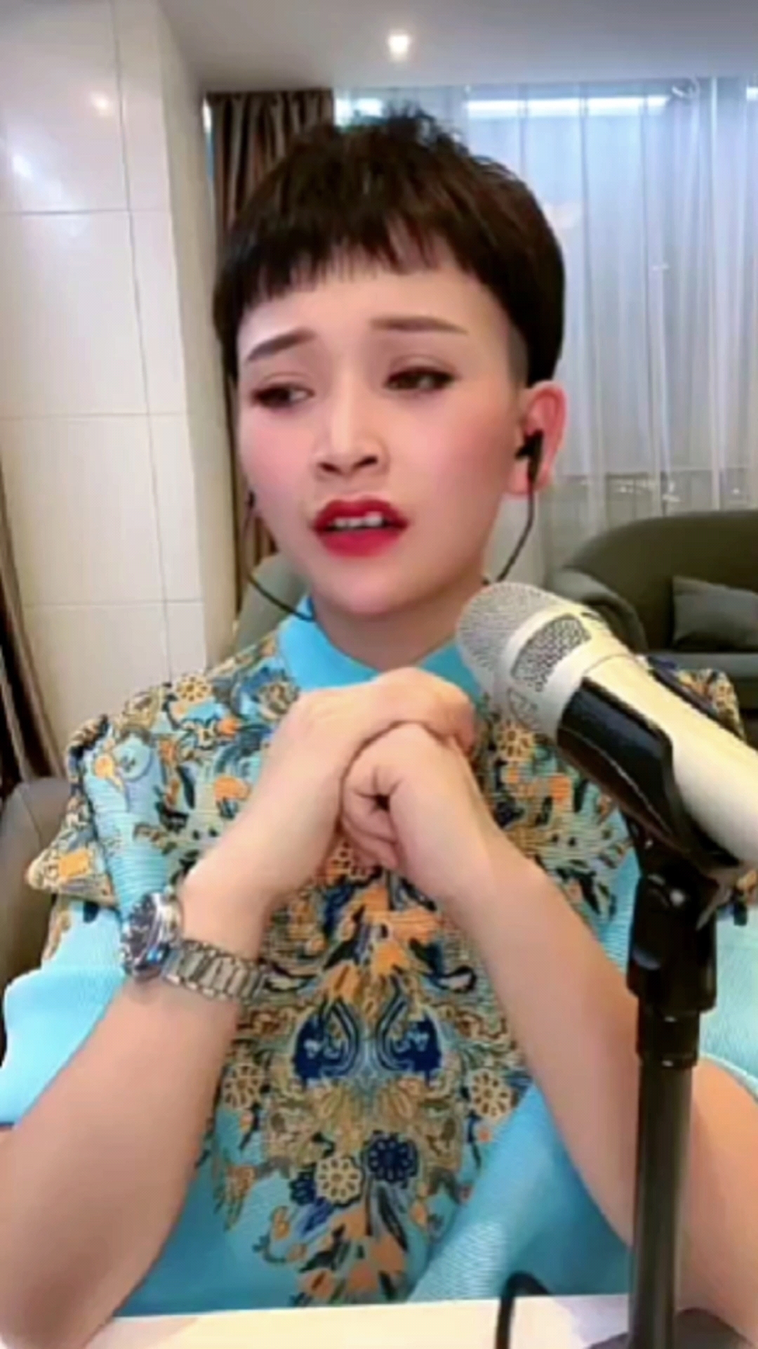 马美如深情演唱蒙古民歌《送亲歌》-度小视