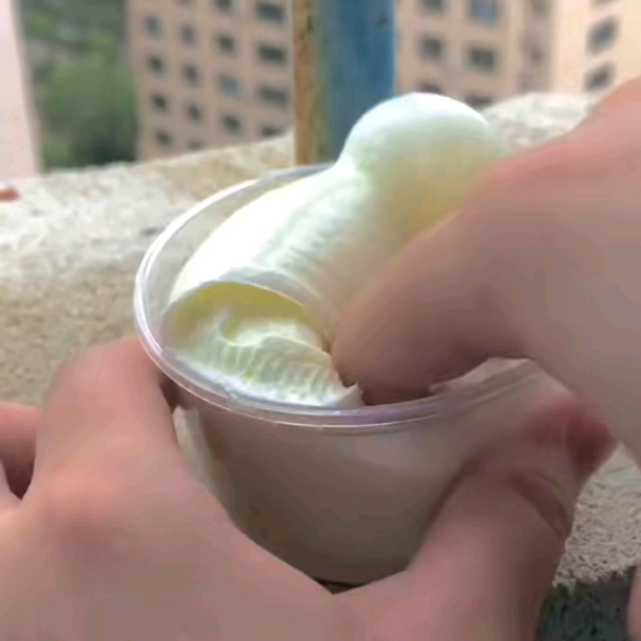 窗台玩泥素材点赞关注吱声抱