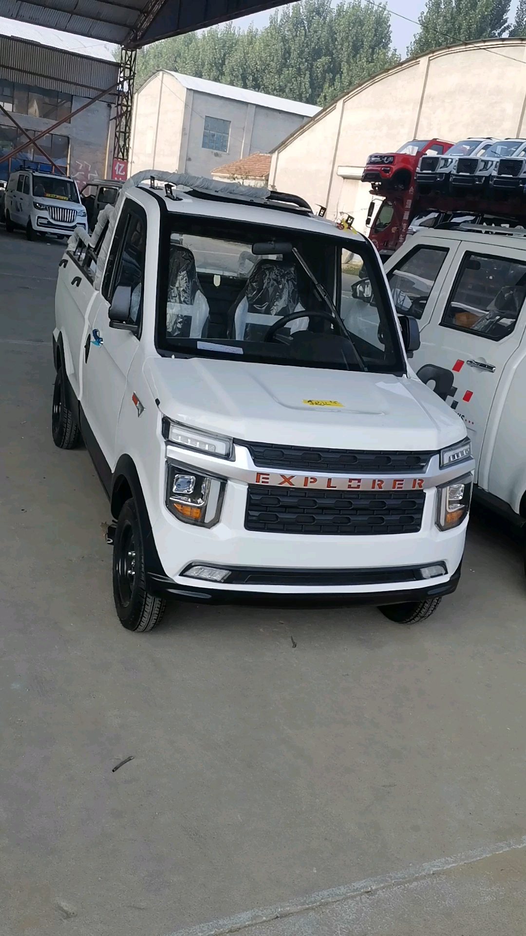 单排电动皮卡拉人拉货油电两用