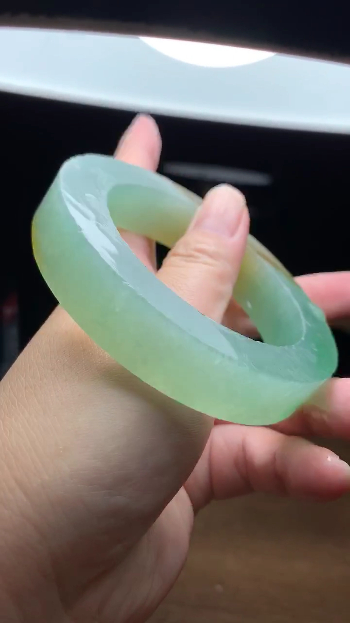 大马坎冰种黄翡手镯,特别的有味道