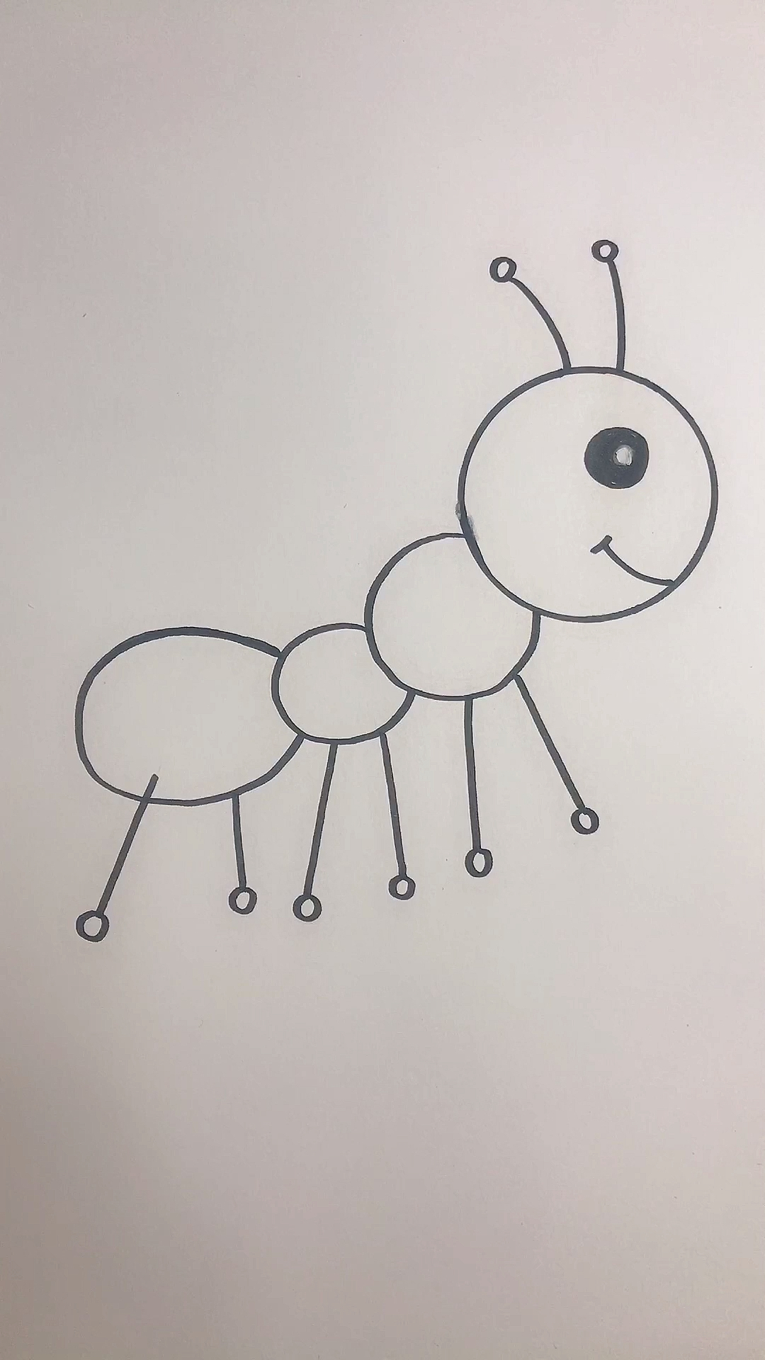 我想画小蚂蚁图片