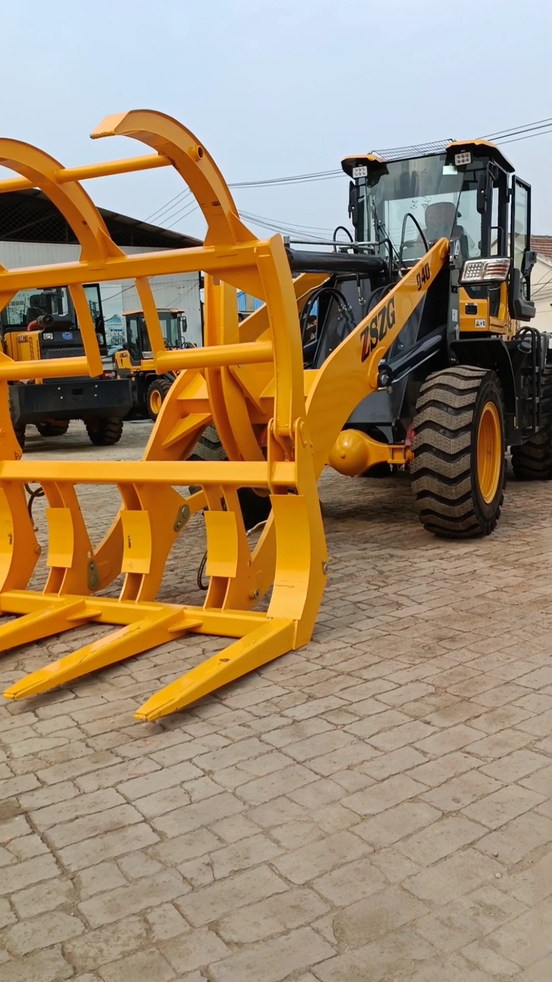 加高臂抓车,卸载高度5m.