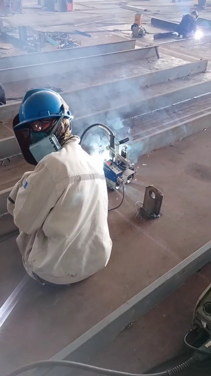 焊工学徒手艺活