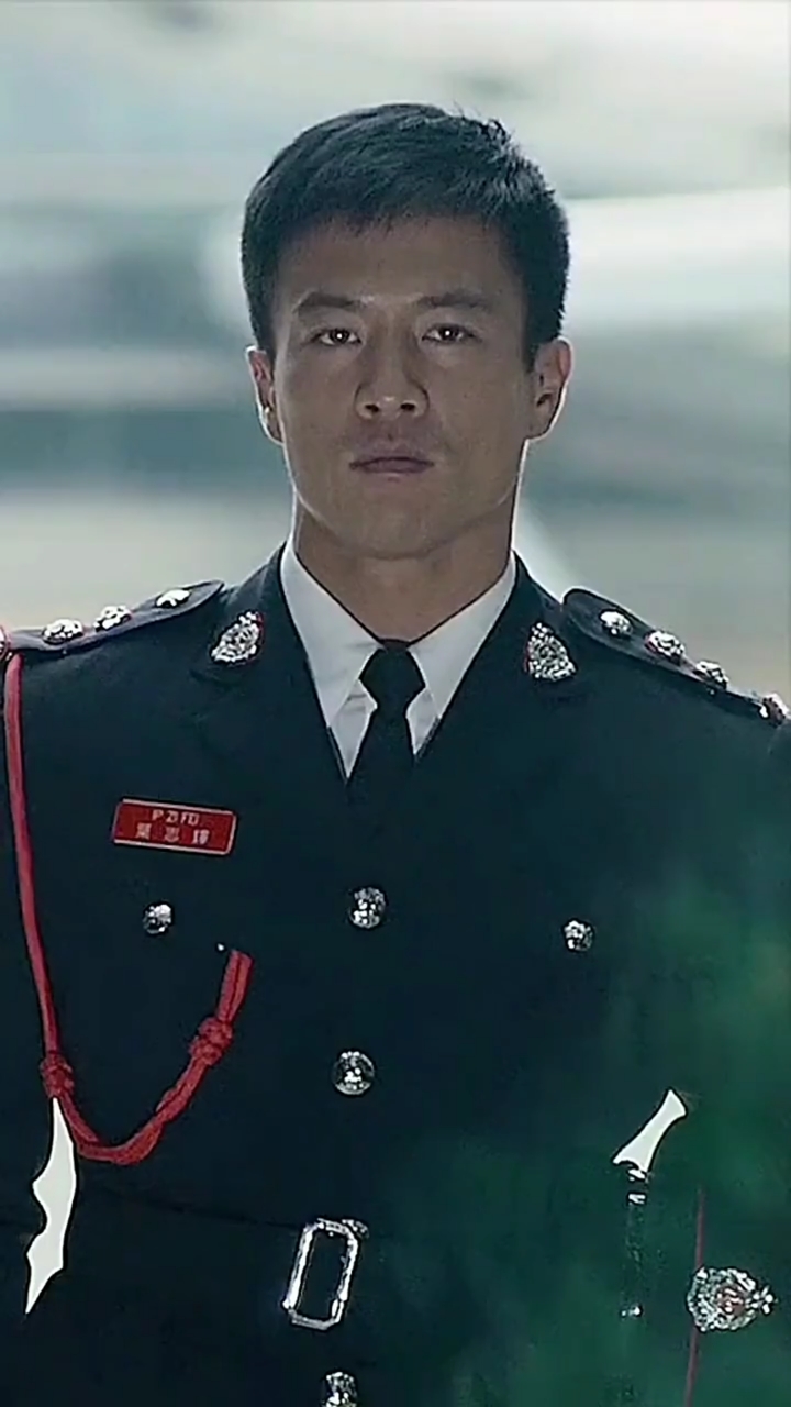 香港动作名星安志杰!