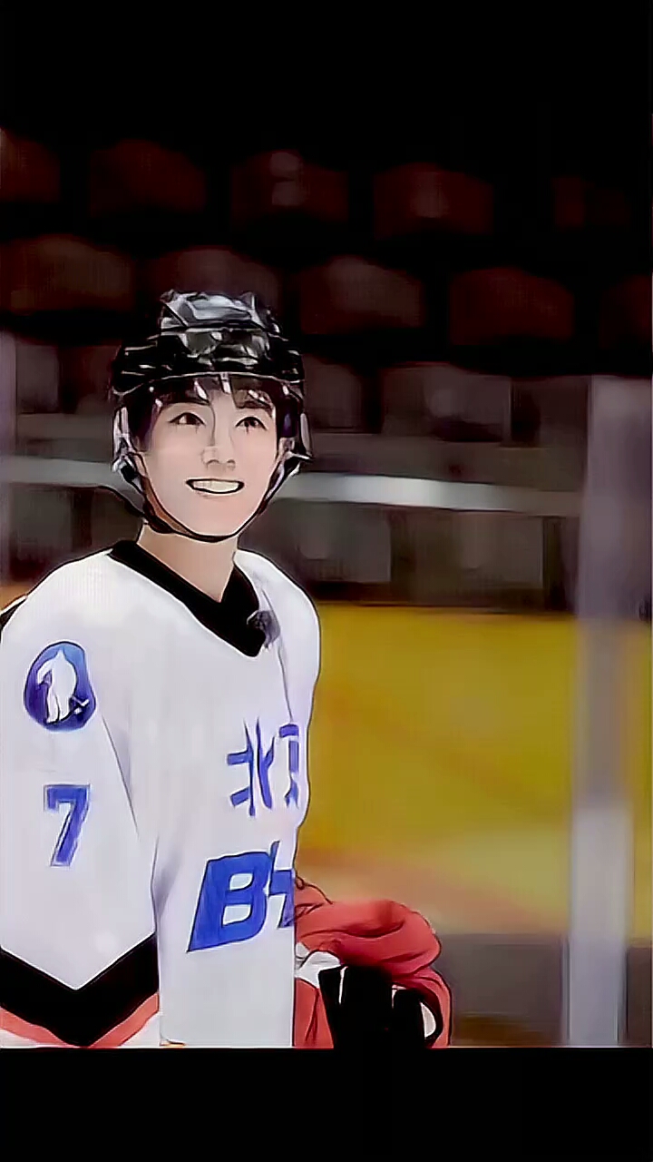 一键动漫#冰球大使太可爱了,肖战太帅了