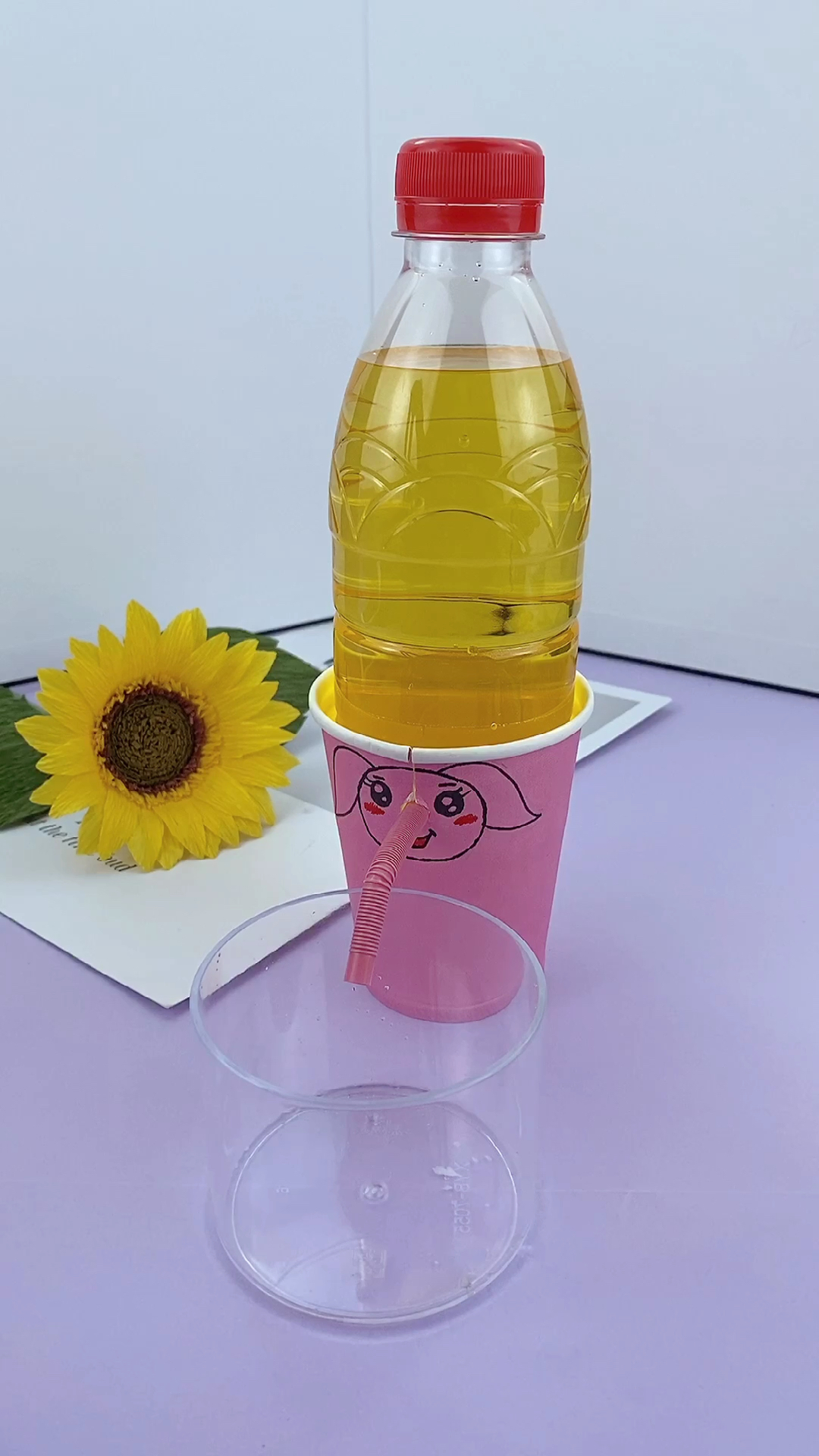 手工制作#用瓶子和吸管做个小象饮水机,让孩子爱上喝水!-度小视