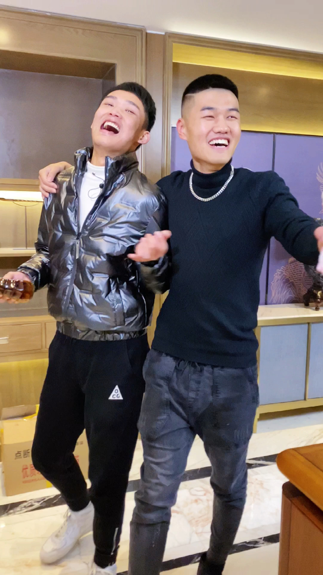 这才是真正的兄弟情谊.