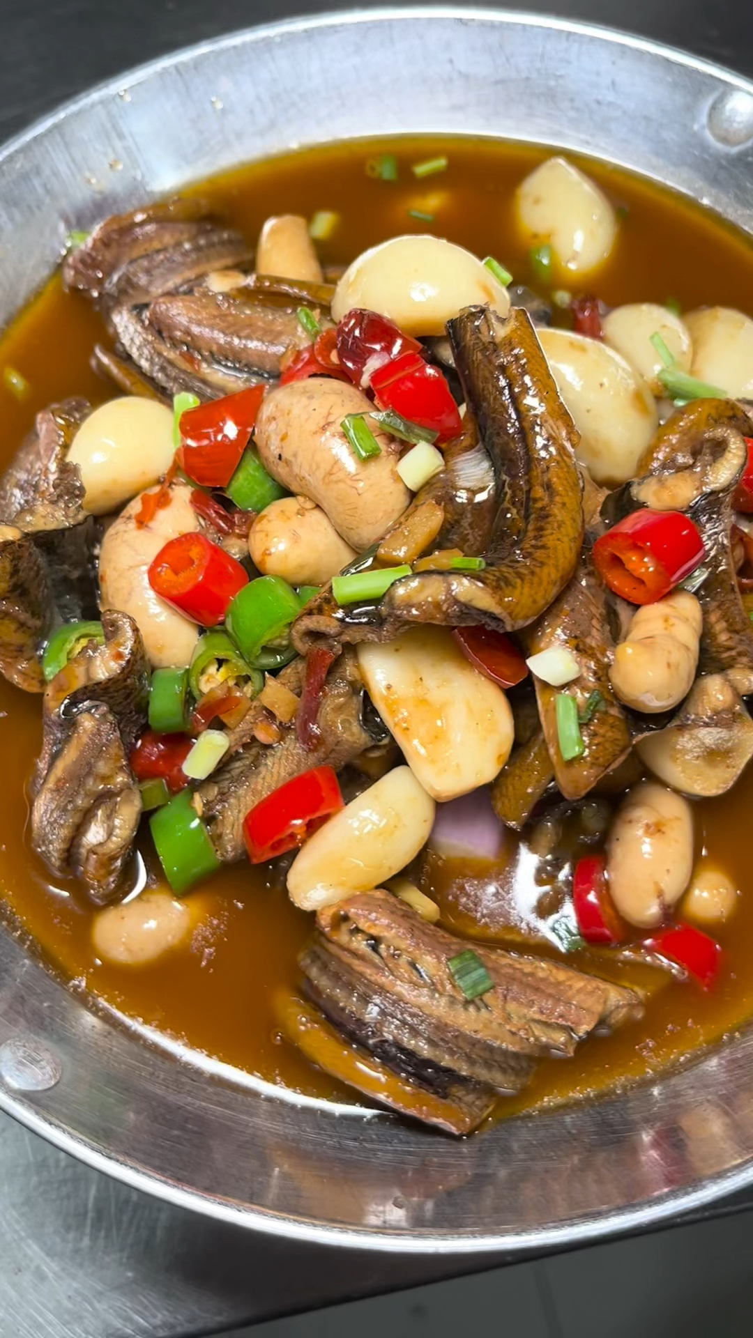 天井农庄特色菜#农庄美食91鸡腰烧黄鳝99-度小视