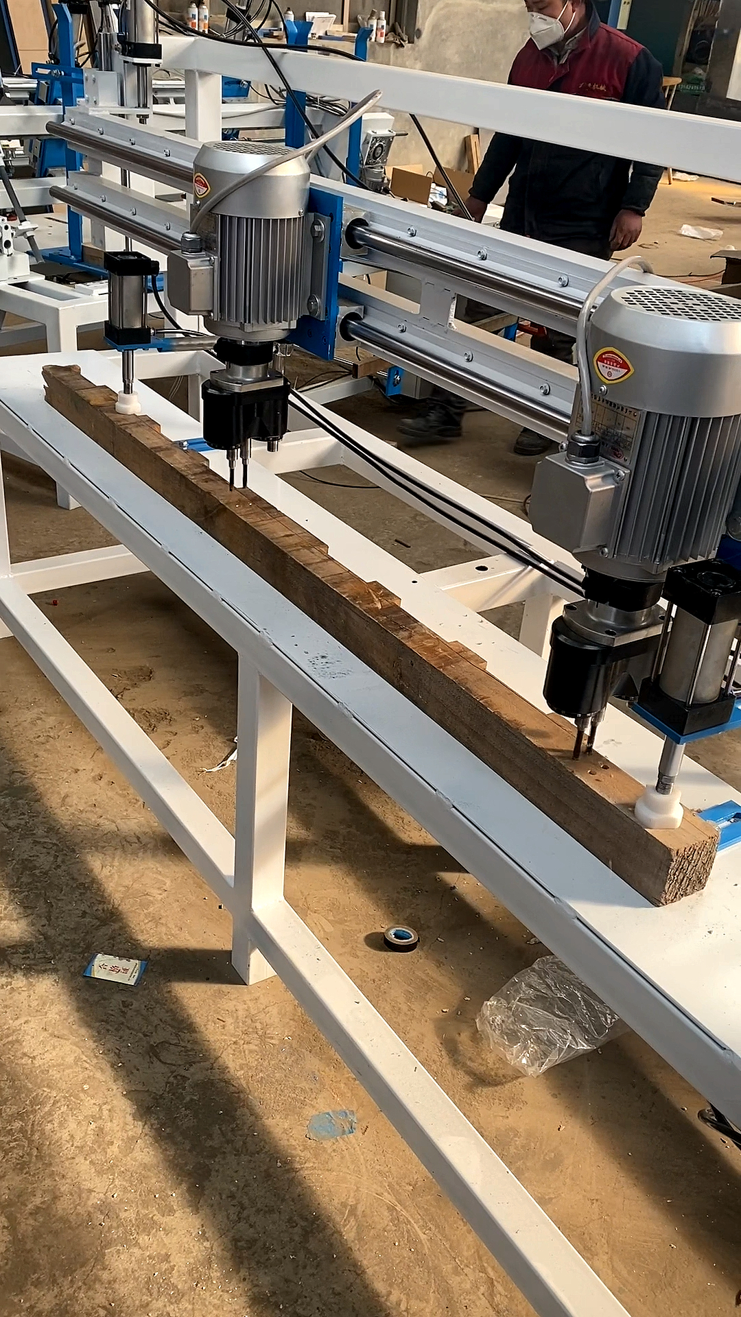 木工机械设备#木工自动打孔机一次打多孔打孔光滑圆润