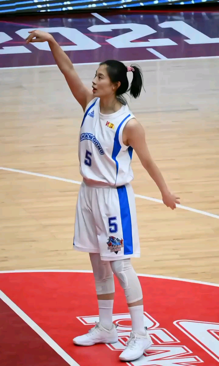 美式精彩篮球#国字号球员对位王思雨vs李梦