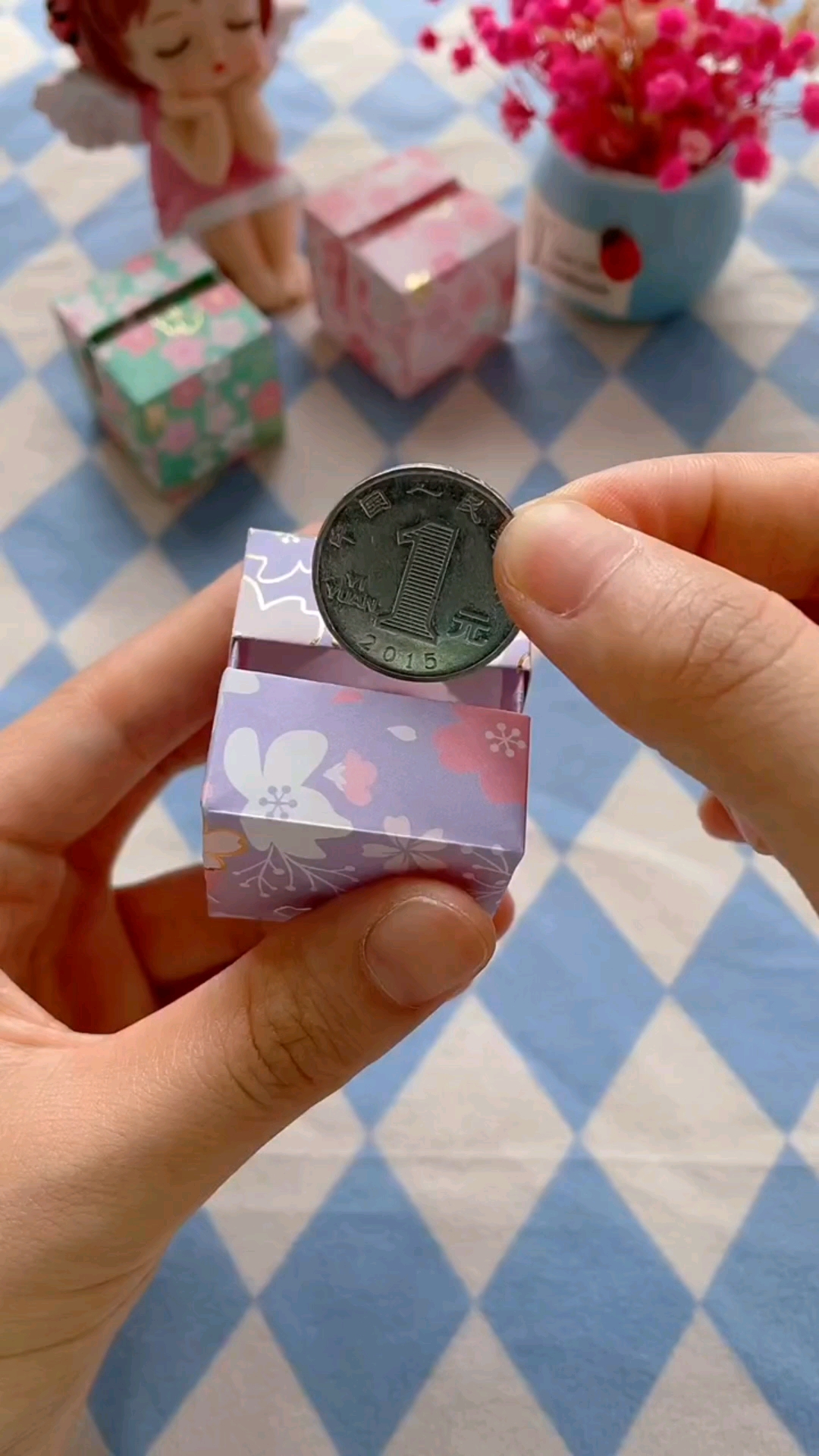 手工制作一张纸就可以折的迷你存钱罐
