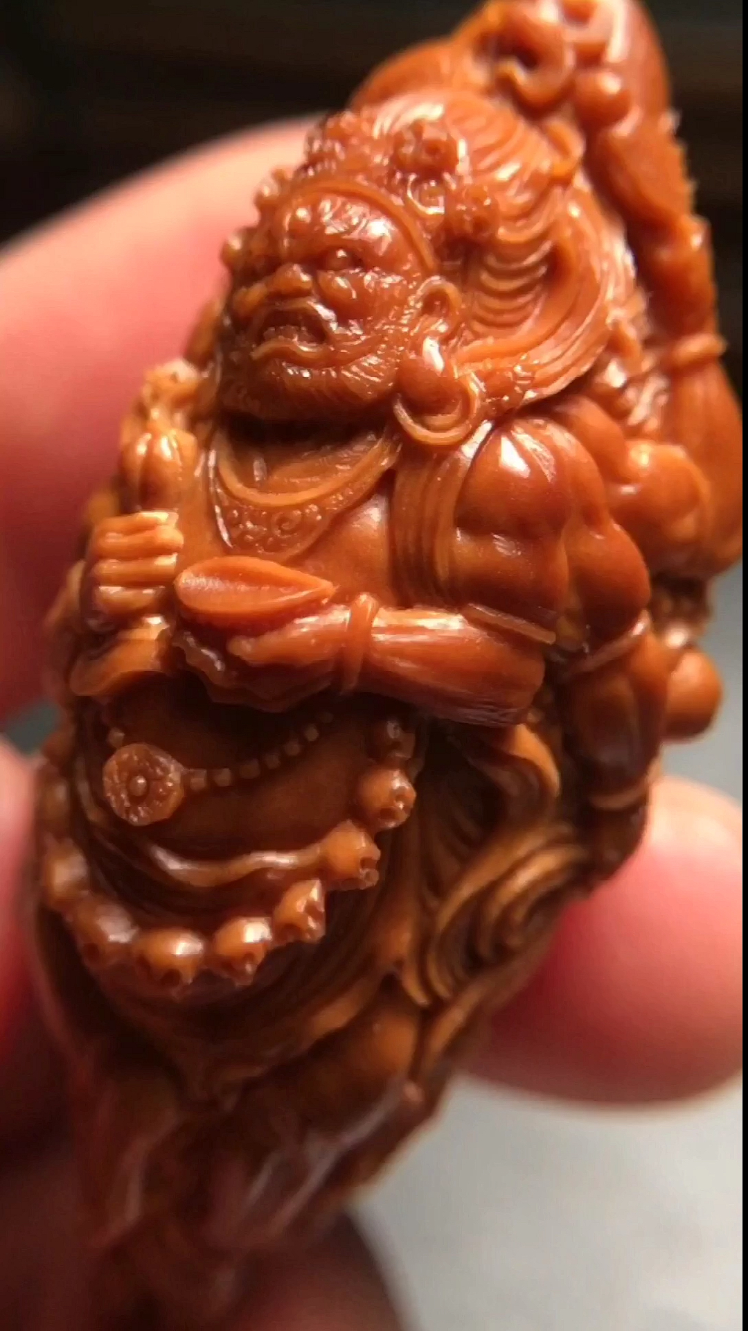 核雕#橄榄核雕,核雕大黑天,做工霸气,驱魔避邪,躲避灾气!-度小视