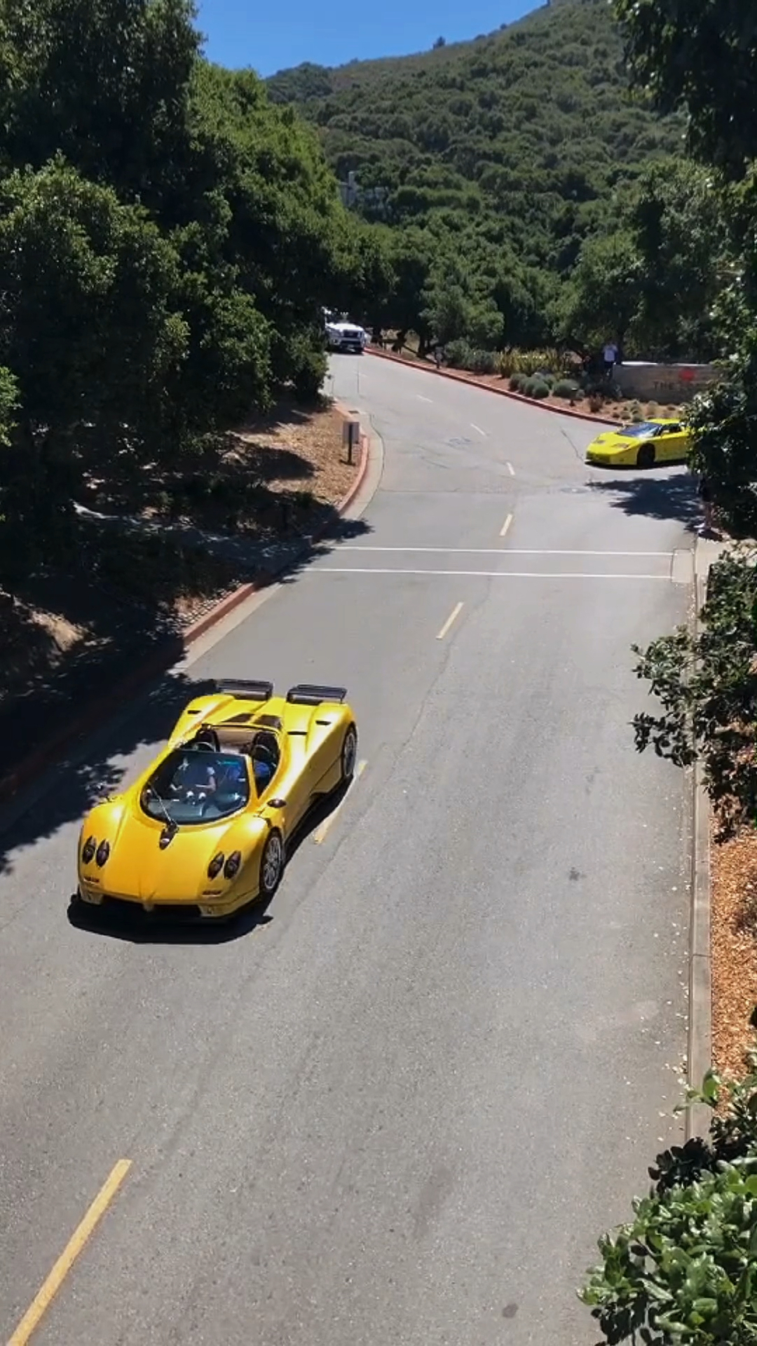 你好,夏天#朋友都开着限量版的帕加尼,如今我只能看看,铁子得努力呀