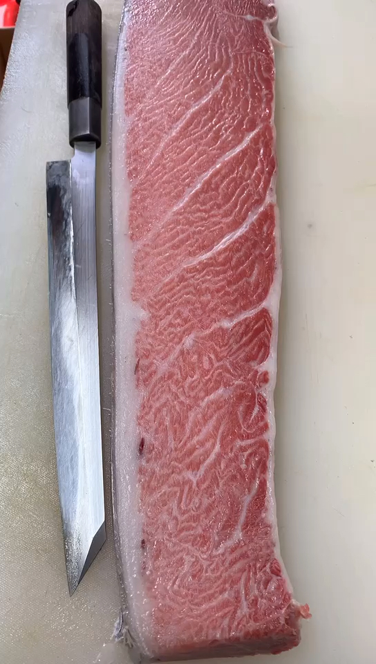 金枪鱼#金枪鱼大腹,这一块可以换辆电动车,大家相信吗?