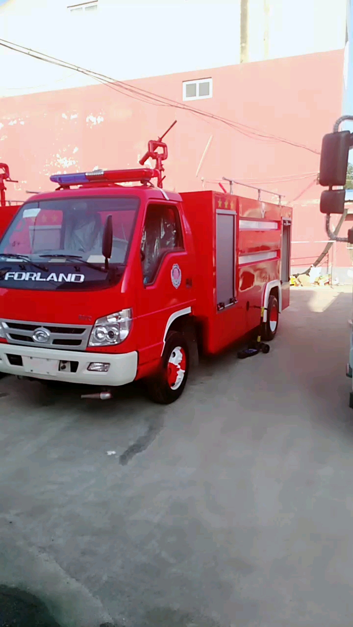 新款福田时代3吨民用水罐消防车,福田时代3吨民用水罐消防车