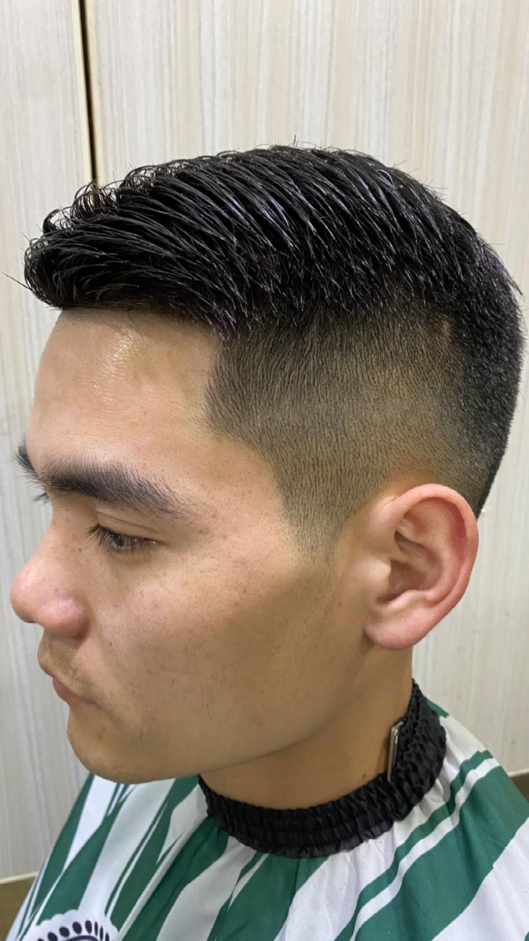 回家路上那些事#超短侧背,增加气场,看起来更加成熟稳重,更加精神-度