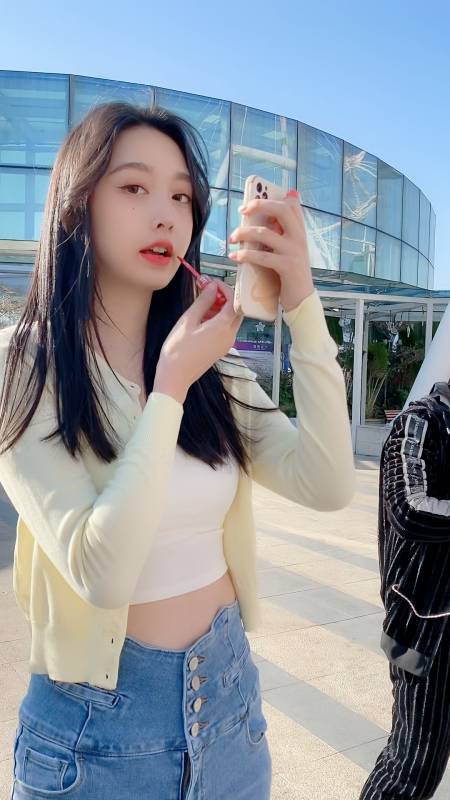 1136次播放.2021-03-2530小小佳钰哦3.