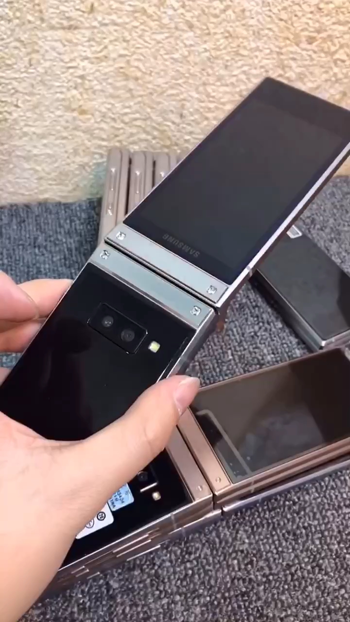 三星w2019白金顶配典藏版最新11系统最新w21心系天下涟漪主题界面