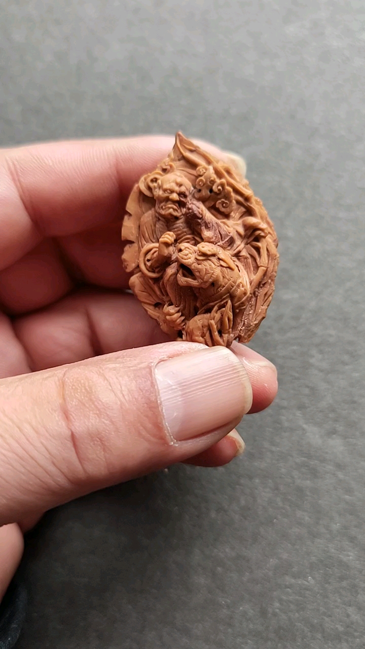 一笑轩希今原创核雕作