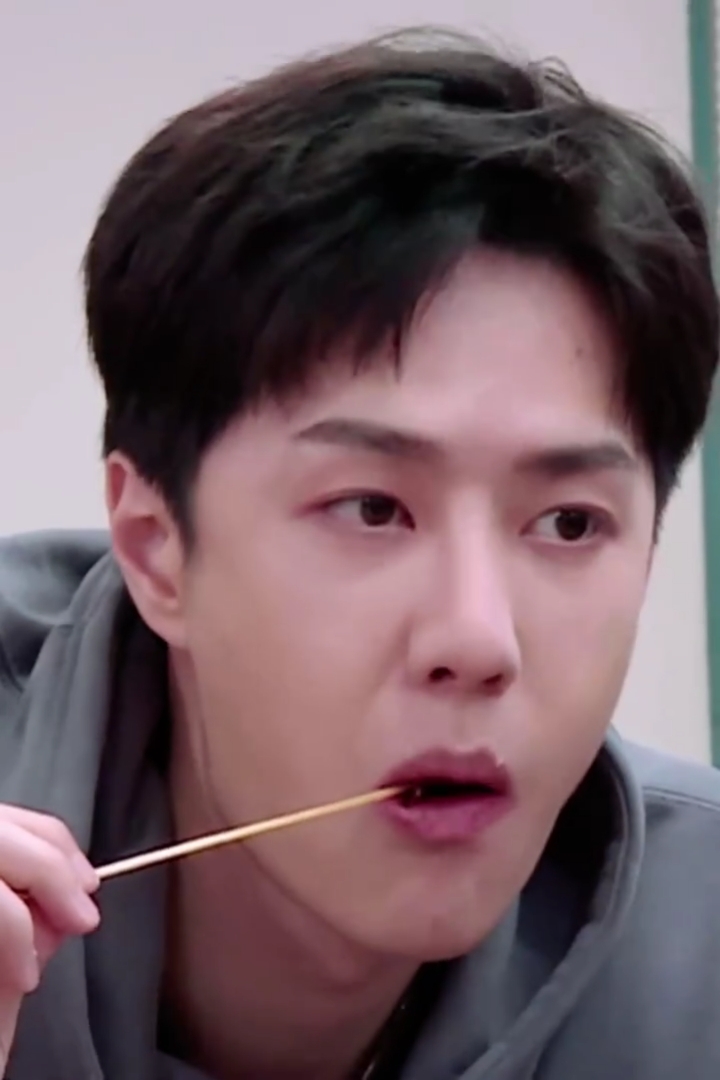 王一博#小猪吃东西太香了