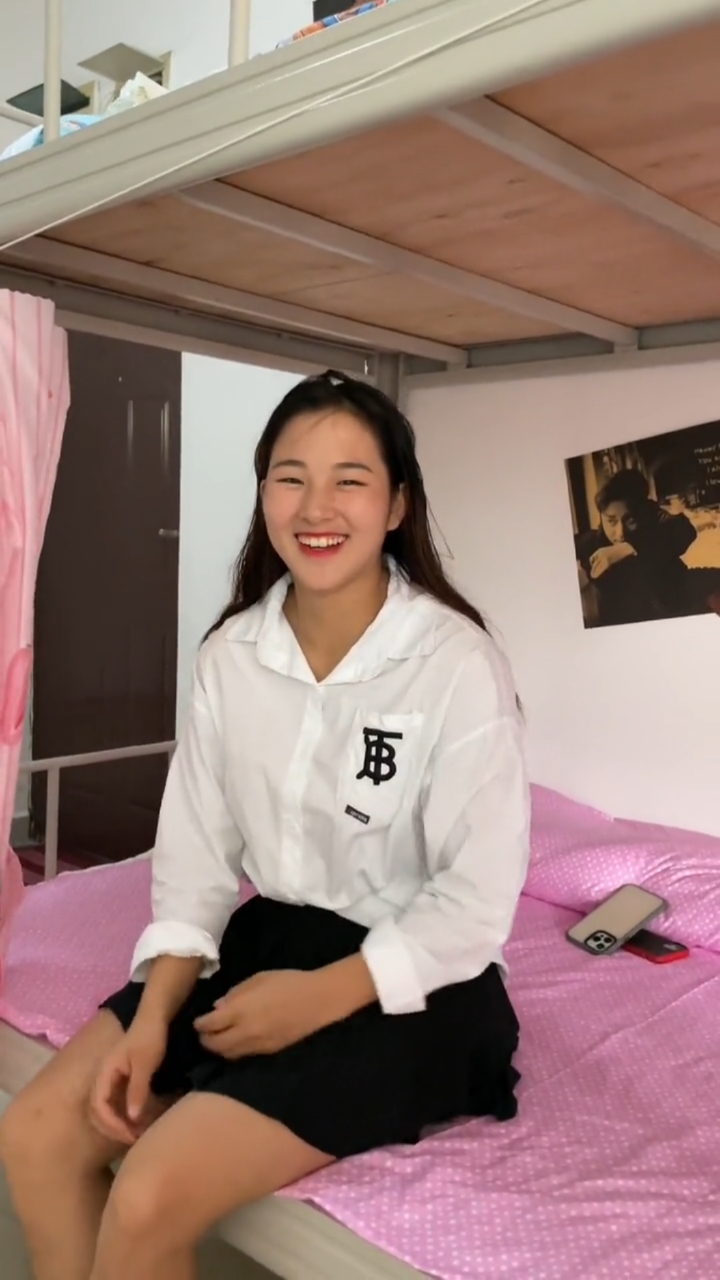 厂妹的笑容真是太漂亮了