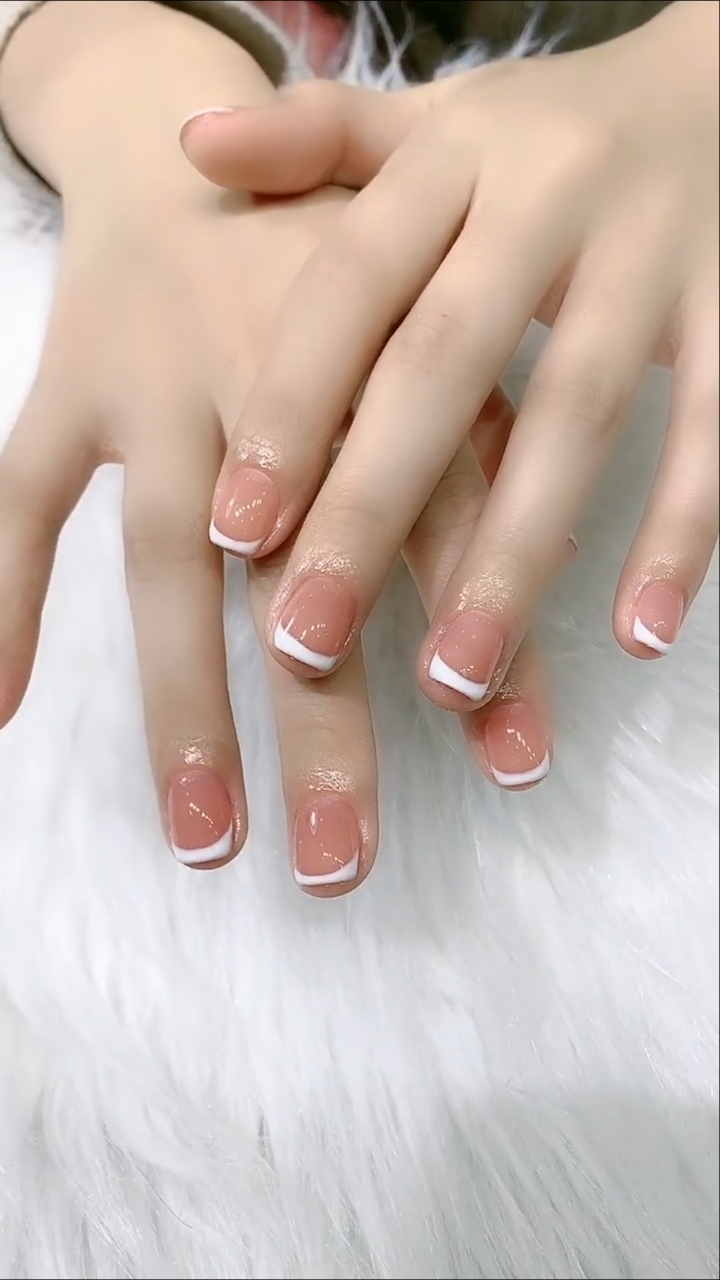 美甲#短法式白边