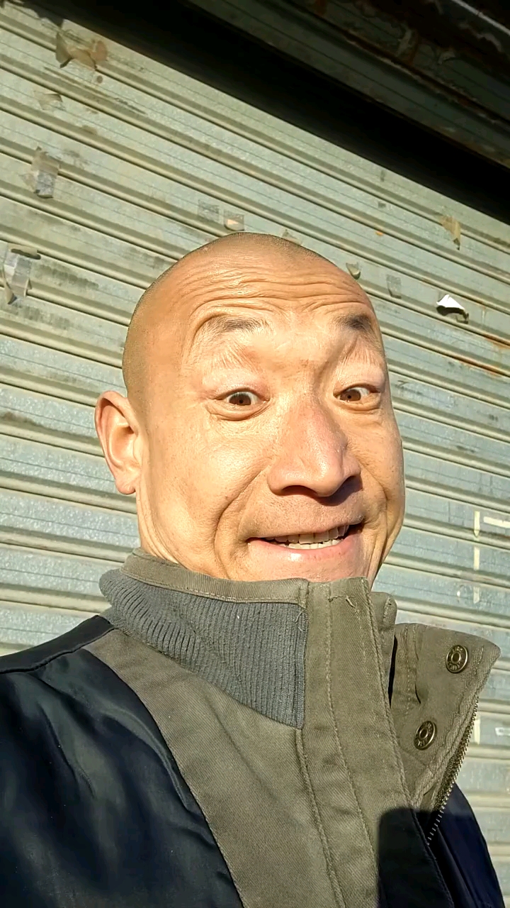 冬泳怪鸽