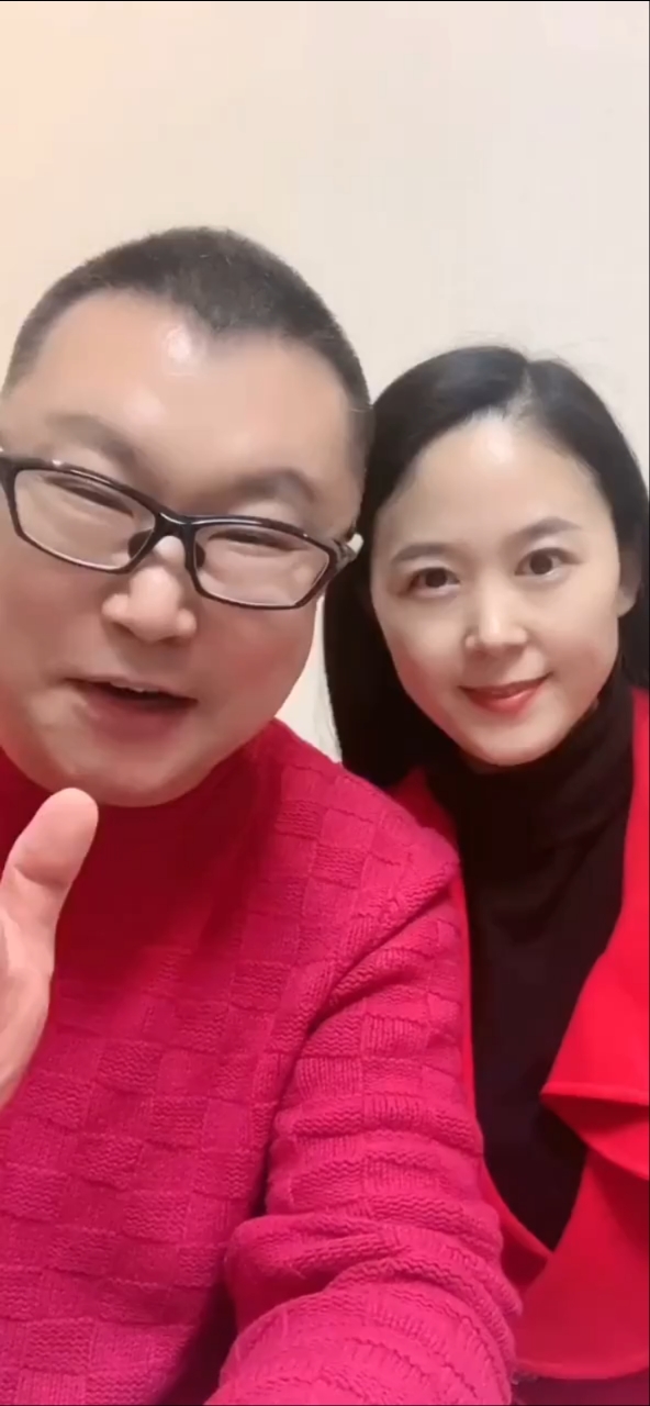 尹相杰刚领的结婚证,2月14日情人节快乐