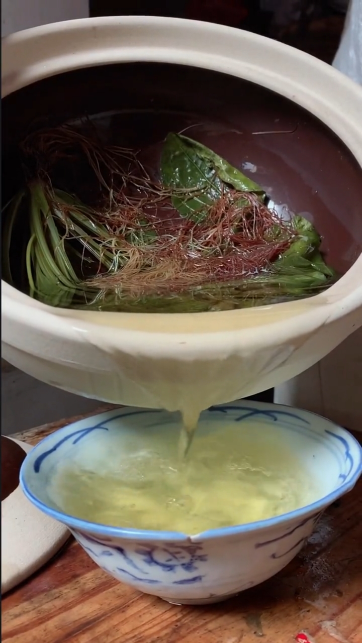 不起眼的玉米须和车前草煮水喝!你们知道吗?-度小视